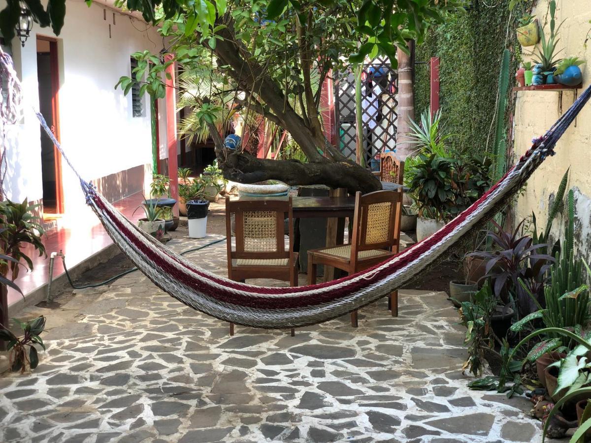 Hostal Vacaciones Nicas Leon Exterior photo